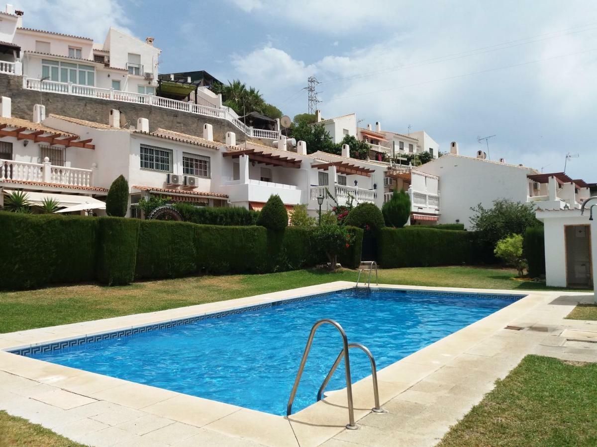 Chalet Adosado Con Piscina En La Cala Del Moral المظهر الخارجي الصورة
