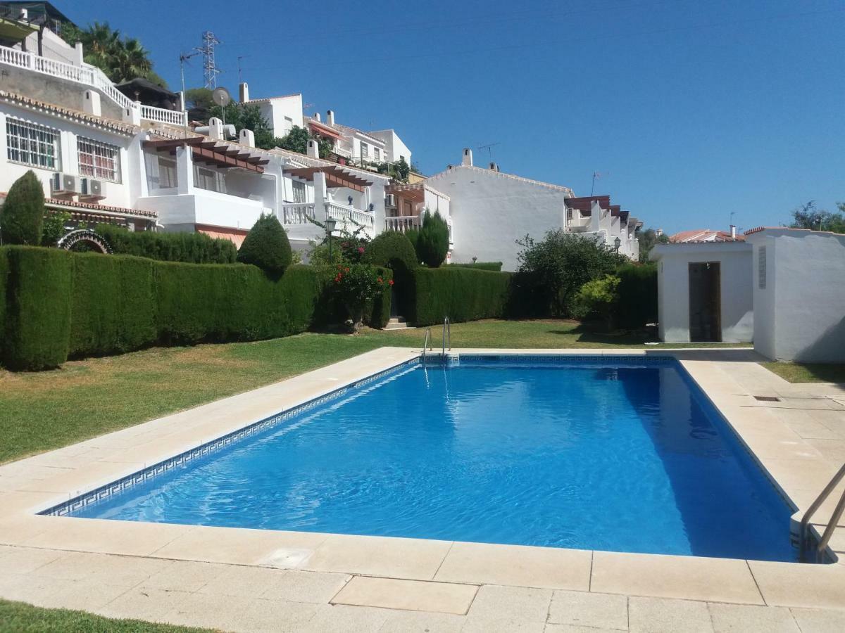 Chalet Adosado Con Piscina En La Cala Del Moral المظهر الخارجي الصورة