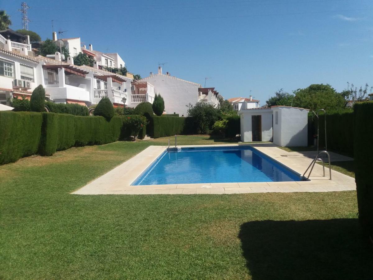 Chalet Adosado Con Piscina En La Cala Del Moral المظهر الخارجي الصورة
